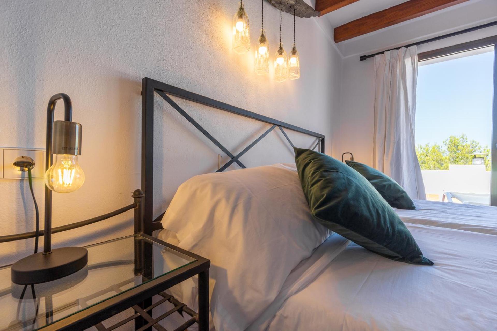Hostal Restaurante Pou Des Lleo Сан-Карлос-де Перальта Номер фото