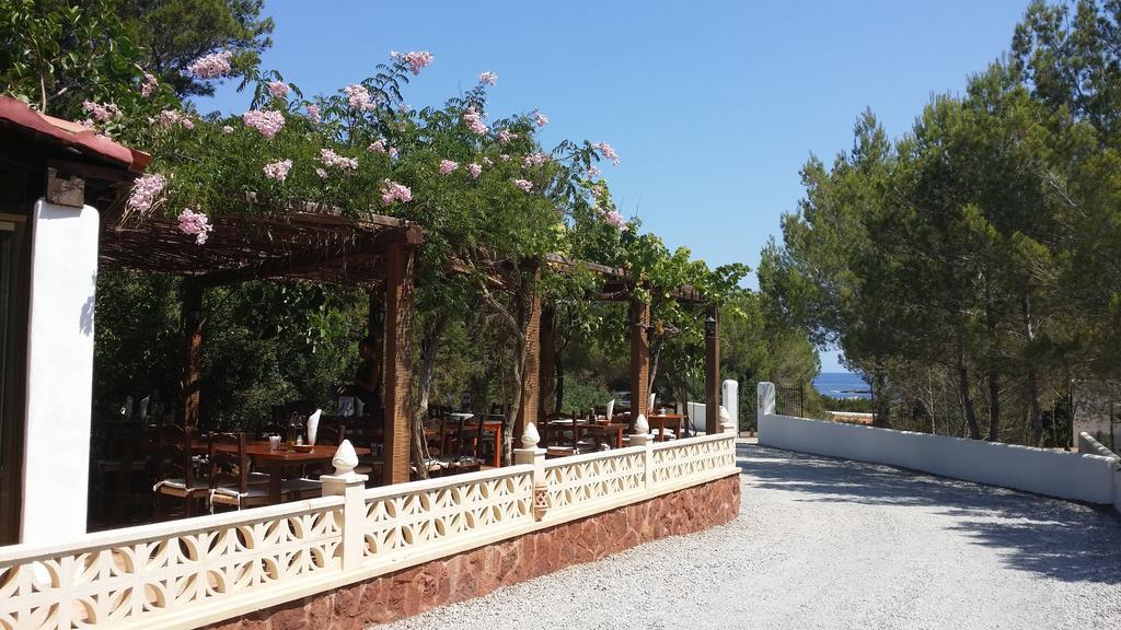 Hostal Restaurante Pou Des Lleo Сан-Карлос-де Перальта Екстер'єр фото